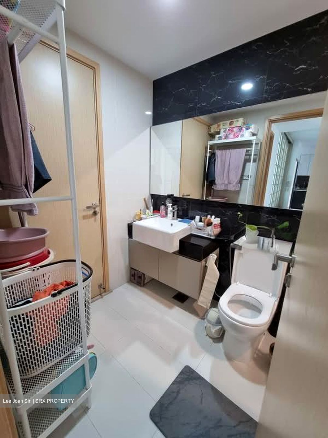 Esparina Residences (D19), Condominium #595530391